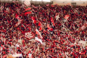 Prefab revela: Flamengo é a maior torcida do estado do Rio, com 58,9%, maior do que a soma de Vasco, Flu e Bota